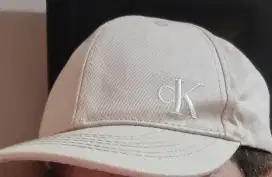 Topi Calvin Klein , MLB import