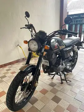 Benelli motobi 152 tahun 2021