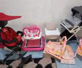Perlengkapan Bayi Perempuan