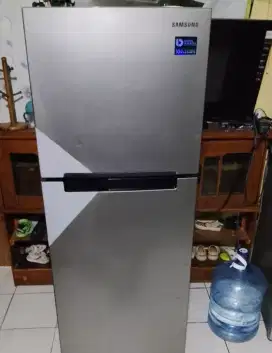 Kulkas SAMSUNG inverter hemat listrik normal baget super beku