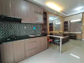 Disewakan 2BR Furnish Interior Bagus di Apartemen Mediterania Garden 2
