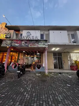 Di sewakan ruko kawasan ramai di talaga bestari balaraja tangerang