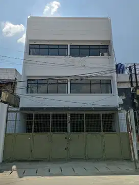 Ruko Siap Pakai Cocok Untuk Kantor & Online di Pusat Bisnis Senen