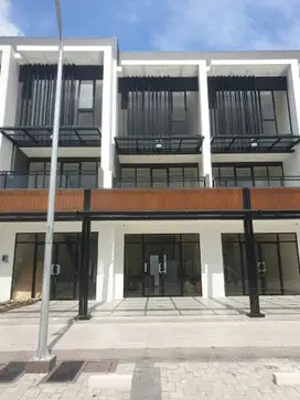 HOT PROPERTY  FOR RENT RUKO HAMPTON GADING SERPONG Hadap jalan