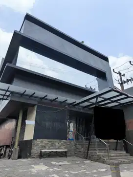 Zona komersil, ramai! Gedung Ex dronk bar jalan kemang raya