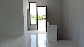 ruko gandeng 2 lantai di by pass ida bagus mantra
