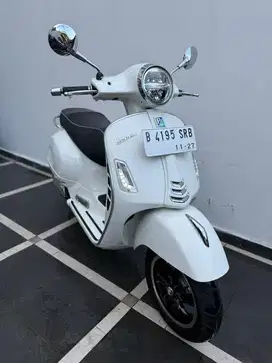 Vespa Gts Iget ABS 4V 2022 (km 1rb perak)
