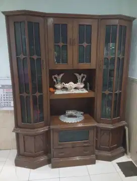 Lemari hias jati