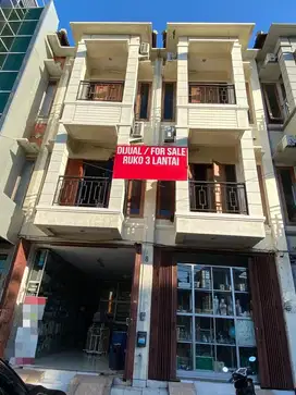 Dijual RUKO 3 LANTAI (ukuran 8x17x3) area BAKUNG SARI KUTA