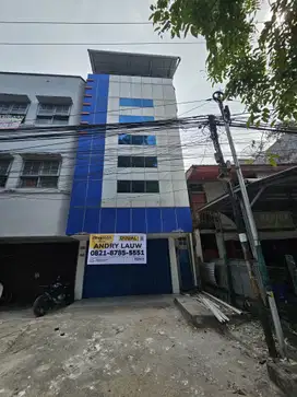 ruko 3 lantai siap pakai cocok untuk kantor dan usaha