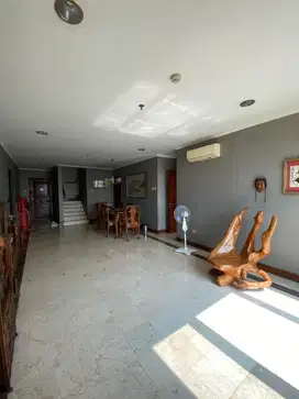 Dijual Apartemen Bumimas 3 Kamar Tidur Tipe 2 Lantai Furnished