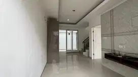 Rumah 3 kamar sudah shm bisa kpr di Gading Serpong Dekat ke Qbig BSD
