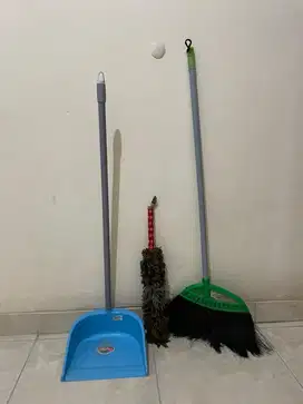 DIJUAL SATU SET ALAT KEBERSIHAN