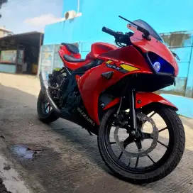 Di jual gsx 150r