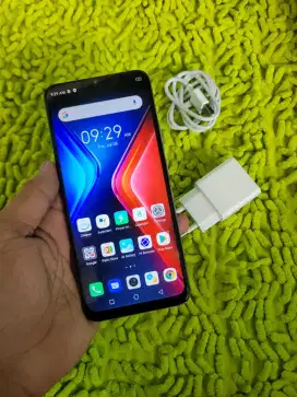 Infinix hot 11 play ram 4/64 no minus hp charger