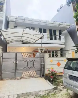 Jual Cepat Rumah Taman Grisenda PIK 2Lt 10x20 3KT SHM Bisa KPR