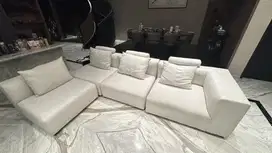 Sofa Keluarga White
