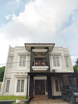 Dijual Rumah Bagus Cluster Taman Simpruk Lippo Cikarang