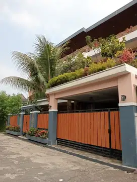 Rumah Mewah Luas Area Batununggal Indah Kota Bandung PUsat Kota