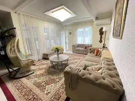 Rumah Mewah Posisi HOOK Area Batununggal Indah PUsat Kota BAndung