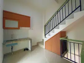 rumah usaha 3lt pinggir jalan di kran gunung sahari bisa kpr