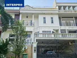 Rumah 3,5 Lantai Dijual American Classic PIK Siap Huni - LT 150m2