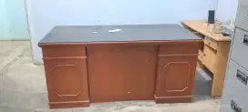 Meja Sekretaris Ex Kantor