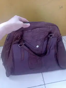 Tas wanita kulit asli