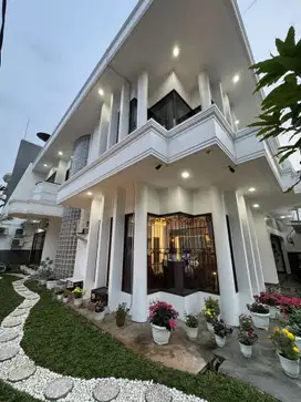 Dijual Rumah Bagus Furnish Tanjung Duren Jakarta Barat