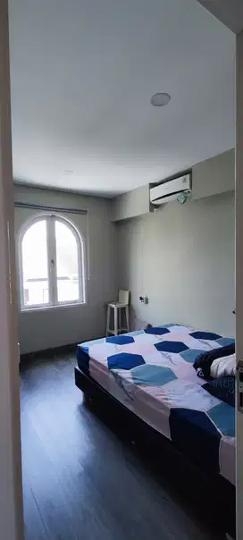 Dijual rumah Cantik 3 lantai di Kelapa Gading