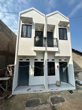 Rumah 2 Lantai Murah 370 jutaan di Balekambang condet jaktim