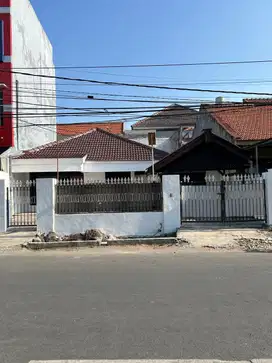 ‼️COCOK UNTUK KANTOR‼️ RUMAH KETINTANG SELATAN SIAP PAKAI