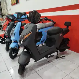 OBRAL MURAH SEPEDA LISTRIK UWINFLY D65 KEREN COCOK UNTUK AGUSTUSAN
