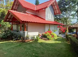 Jual Villa Grand Trawas sangat terawat Siap Huni