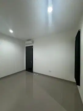 Sewa Rumah PIK 2 Luas 10x25 Semi Furnish Blkg MIMI Live House 200 Juta