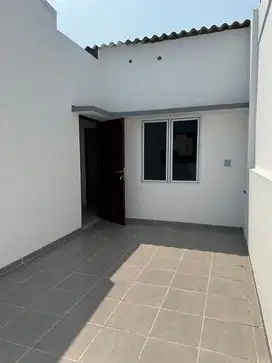 Rumah Indent Bergaya Modern 3 Lantai di Duri Kepa Jakarta Barat