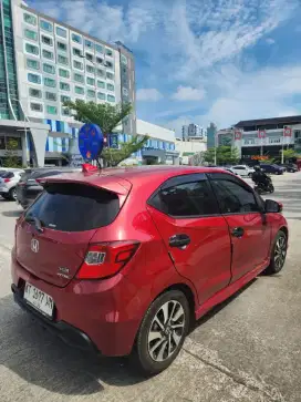 Honda brio E cvt rs metic