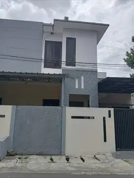 Dijual Rumah 2 Lt Sangat Strategis & Elite Dkt Sta. MRT Cipete Raya