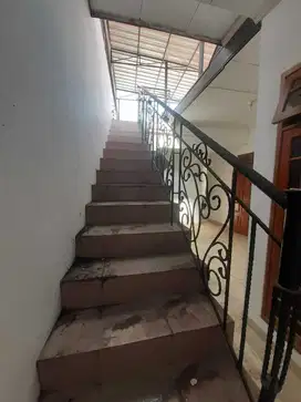 DISEWAKAN RUMAH COCOK UNTUK KANTOR, MAGUWOHARJO, DEPOK, SLEMAN, JOGJA