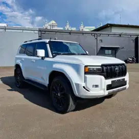 Toyota Land Cruiser Prado KAKADU VX250 2025 White Full Speck New