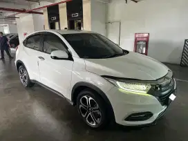 HR-V 1.5 E plus CVT CKD White (Putih) thn 2020