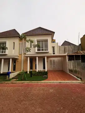 Rumah 2lt Cluster Atlanta Village di Gading Serpong
