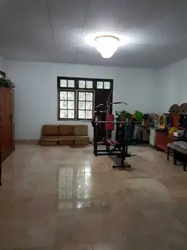 Rumah bagus 2 lantai dekat sekolah... harga murah