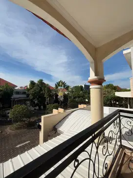 BIL DIJUAL RUMAH MEWAH DI REGENCY 21 SURABAYA DEKAT MANYAR