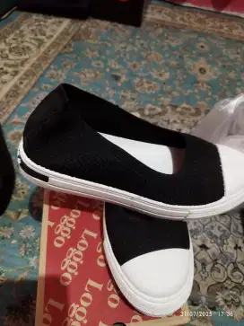Masih baru size 39