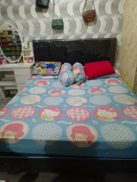 Spring bed ukuran 160x200 bekas rasa baru