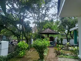 Dijuak Rumah Terawat Komplek Arcamanik Sport Jabar