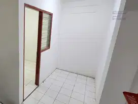 Disewakan rumah Taman Palem Lestari Bebas Banjir