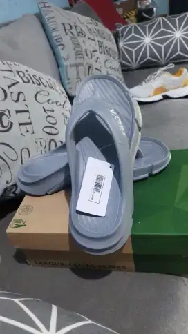 Sandal size 41 ya