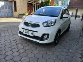 Picanto 2014 Manual Putih